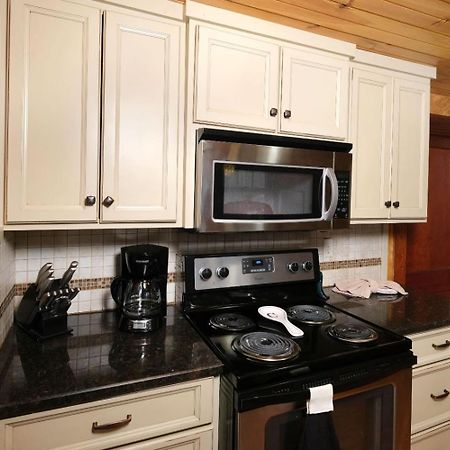 Karens Cozy Cottage Gatlinburg Buitenkant foto