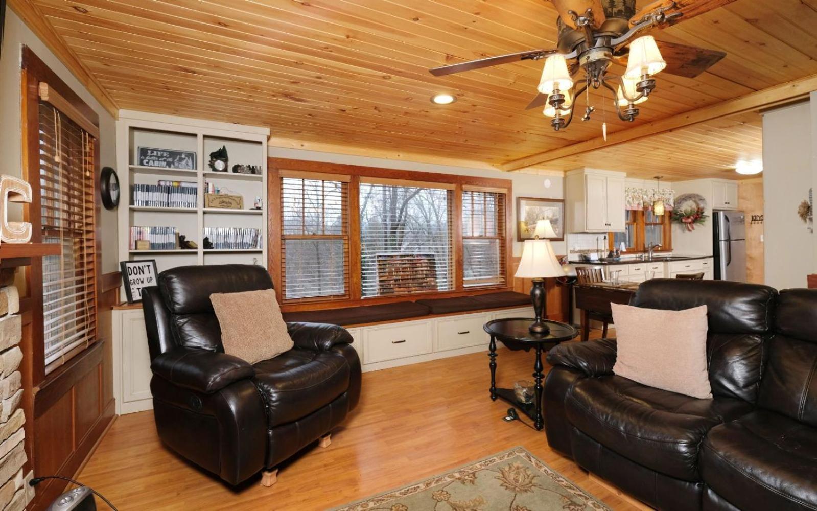 Karens Cozy Cottage Gatlinburg Buitenkant foto